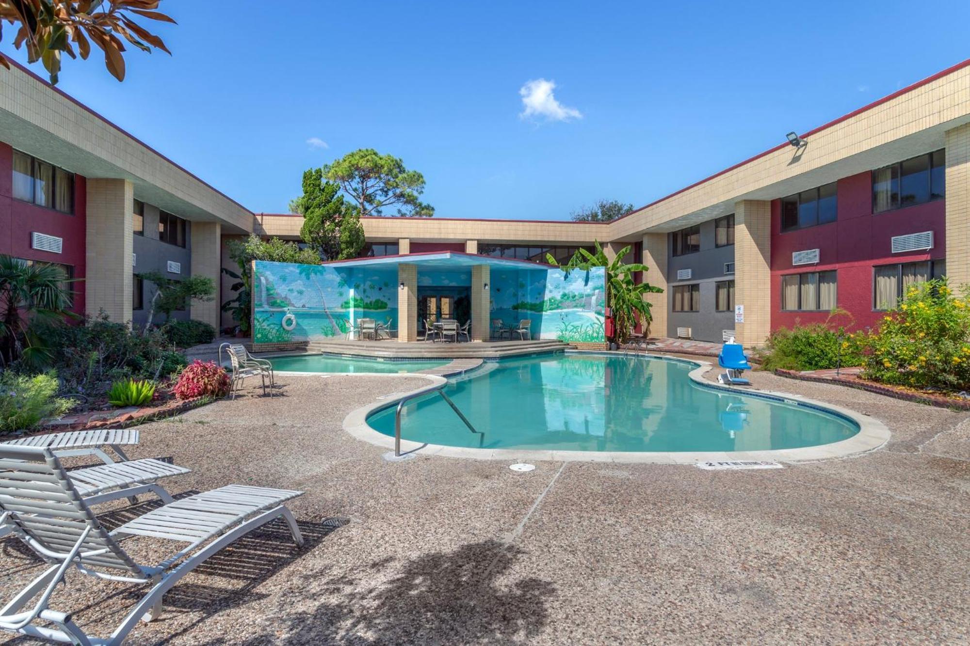 Red Roof Inn La Marque Exterior photo
