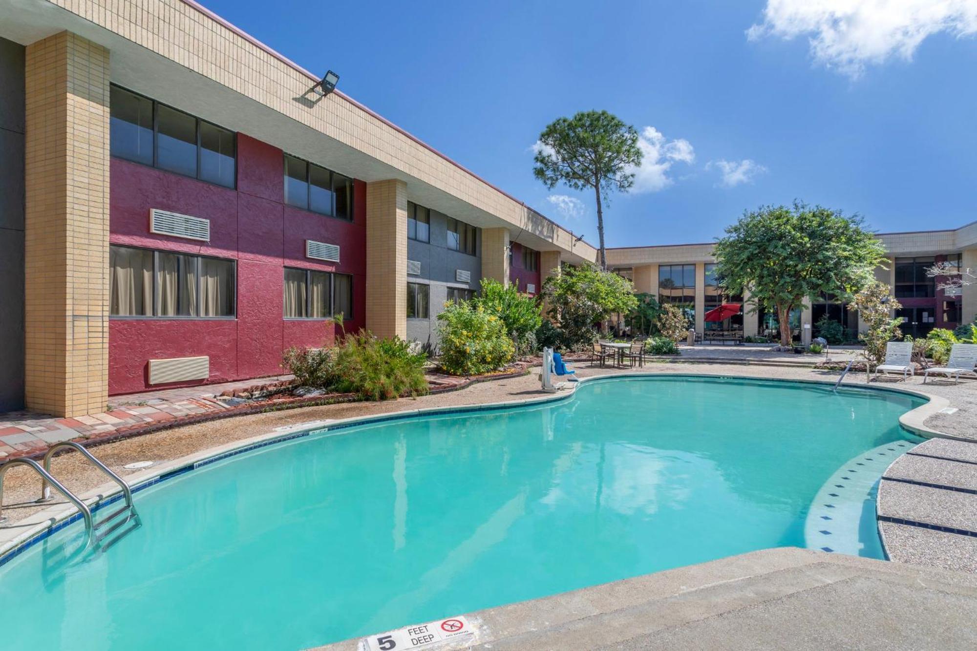 Red Roof Inn La Marque Exterior photo